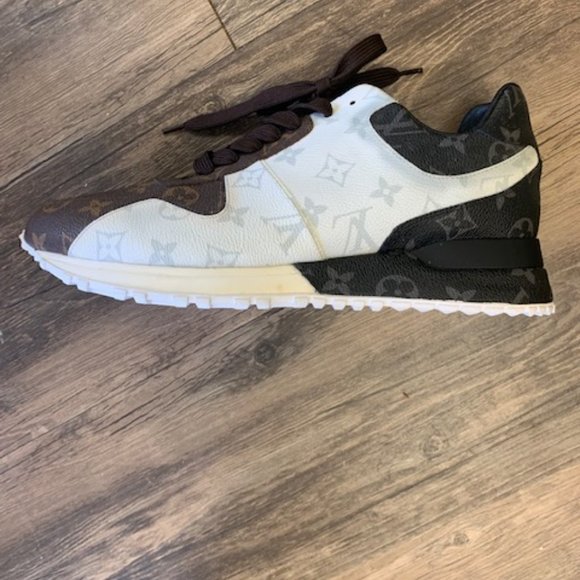 Like New with Box and Dust bag Louis Vuitton "Run Away" Sneakers - Picture 5 of 12